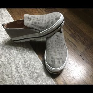 Halogen gray suede sneakers. Size 7. Like new!